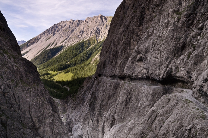 Bereits am ersten Tag wartet das erste Highlight, die Uina-Schlucht. Bereits am ersten Tag wartet das erste Highlight, die Uina-Schlucht.