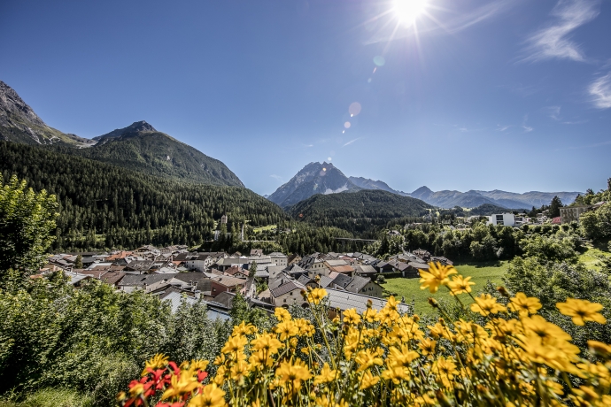 Dorf Scuol im Unterengadin Dorf Scuol im Unterengadin