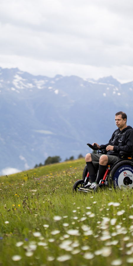 Barrierefreies Wandern im Unterengadin mit dem JST