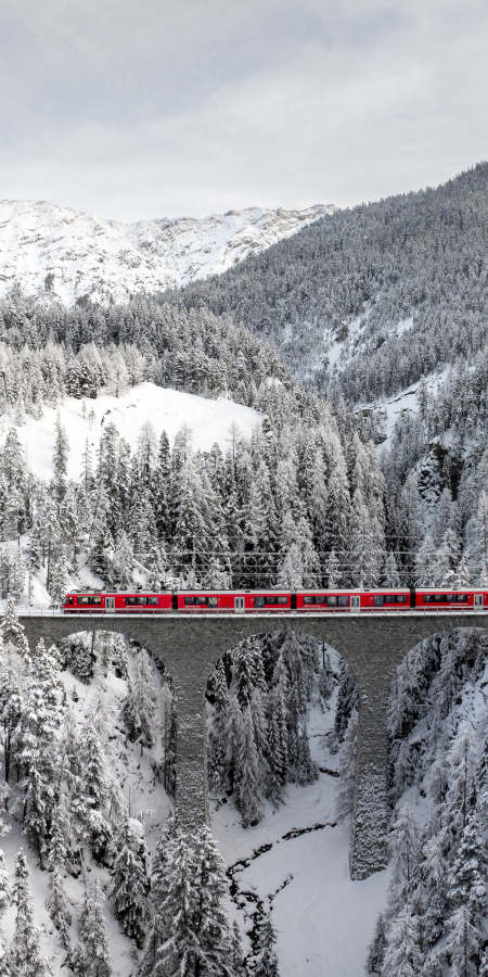 Die Rhätische Bahn im Engadin