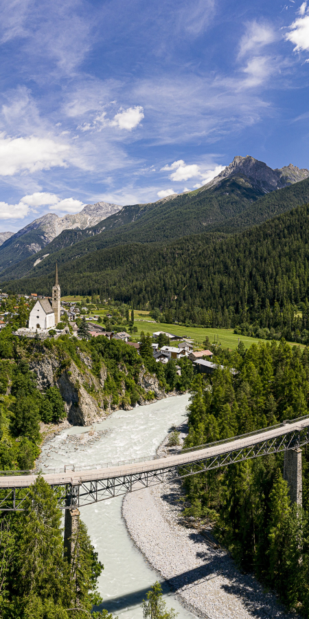 Scuol Kirche