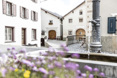 Dorfkern von Ftan mit Sgraffiti im Engadin Dorfkern von Ftan mit Sgraffiti im Engadin