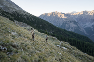 Auf Jagd im Unterengadin mit Familie Riatsch. Bild: Dominik Täuber. Auf Jagd im Unterengadin mit Familie Riatsch. Bild: Dominik Täuber.