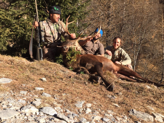 Auf Jagd mit Familie Riatsch im Unterengadin. Auf Jagd mit Familie Riatsch im Unterengadin.