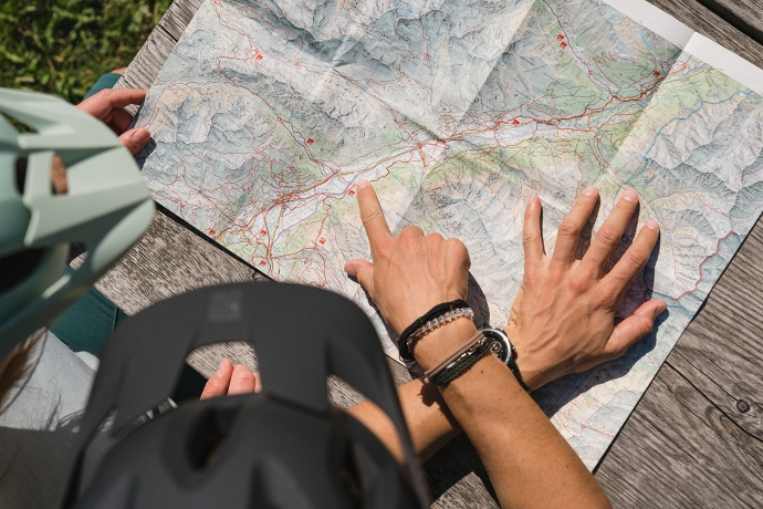 Auf Tour im Engadin mit unserem Kartenangebot Auf Tour im Engadin mit unserem Kartenangebot