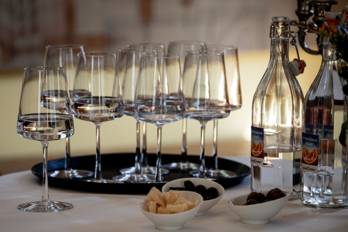 Die verschiedenen Mineralwasser degustieren